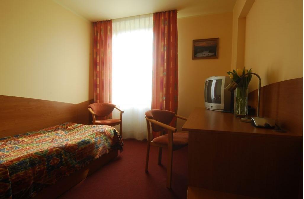 Hotel Gorzow Gorzow Wielkopolski Room photo